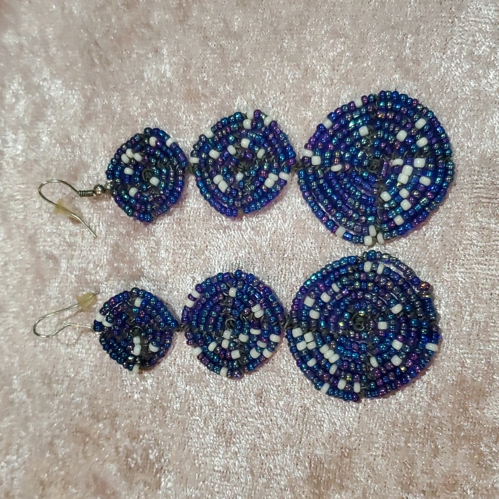 Beaded Earring - Picture 2 of 3